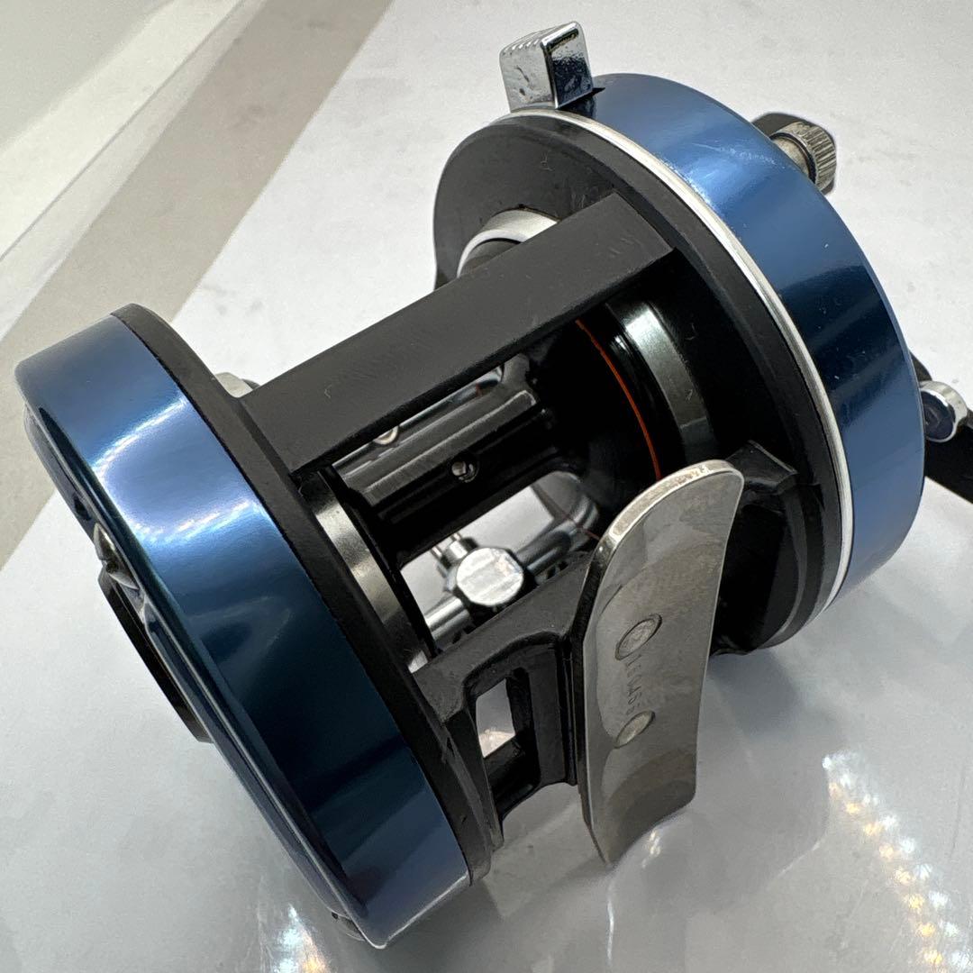 Daiwa Millionaire 4HM ベイトキャスティングリール