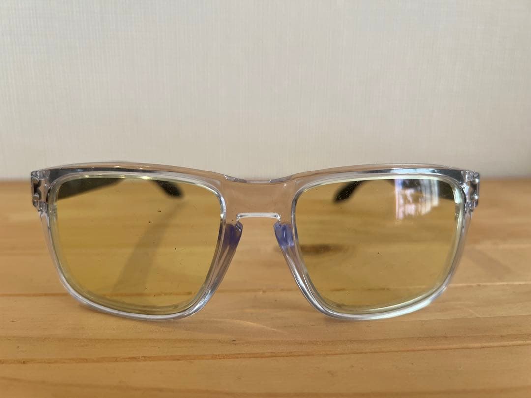 Oakley HOLBLOOK クリアイエローレンズ サングラス