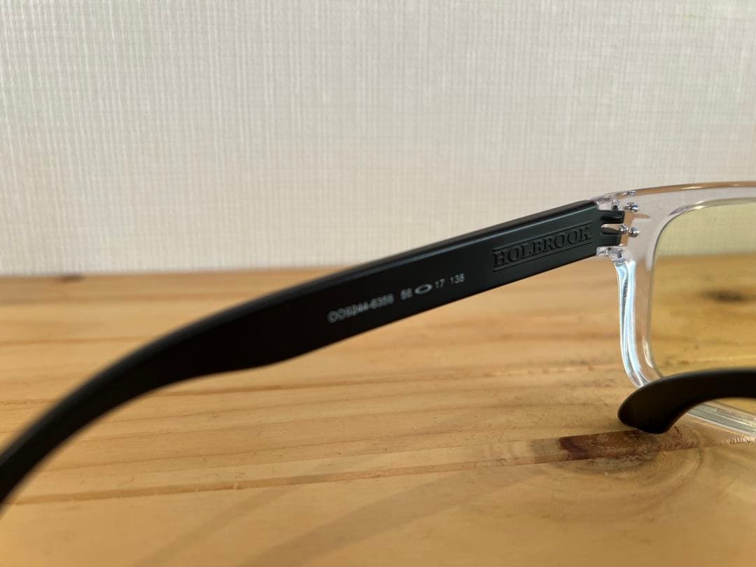 Oakley HOLBLOOK クリアイエローレンズ サングラス