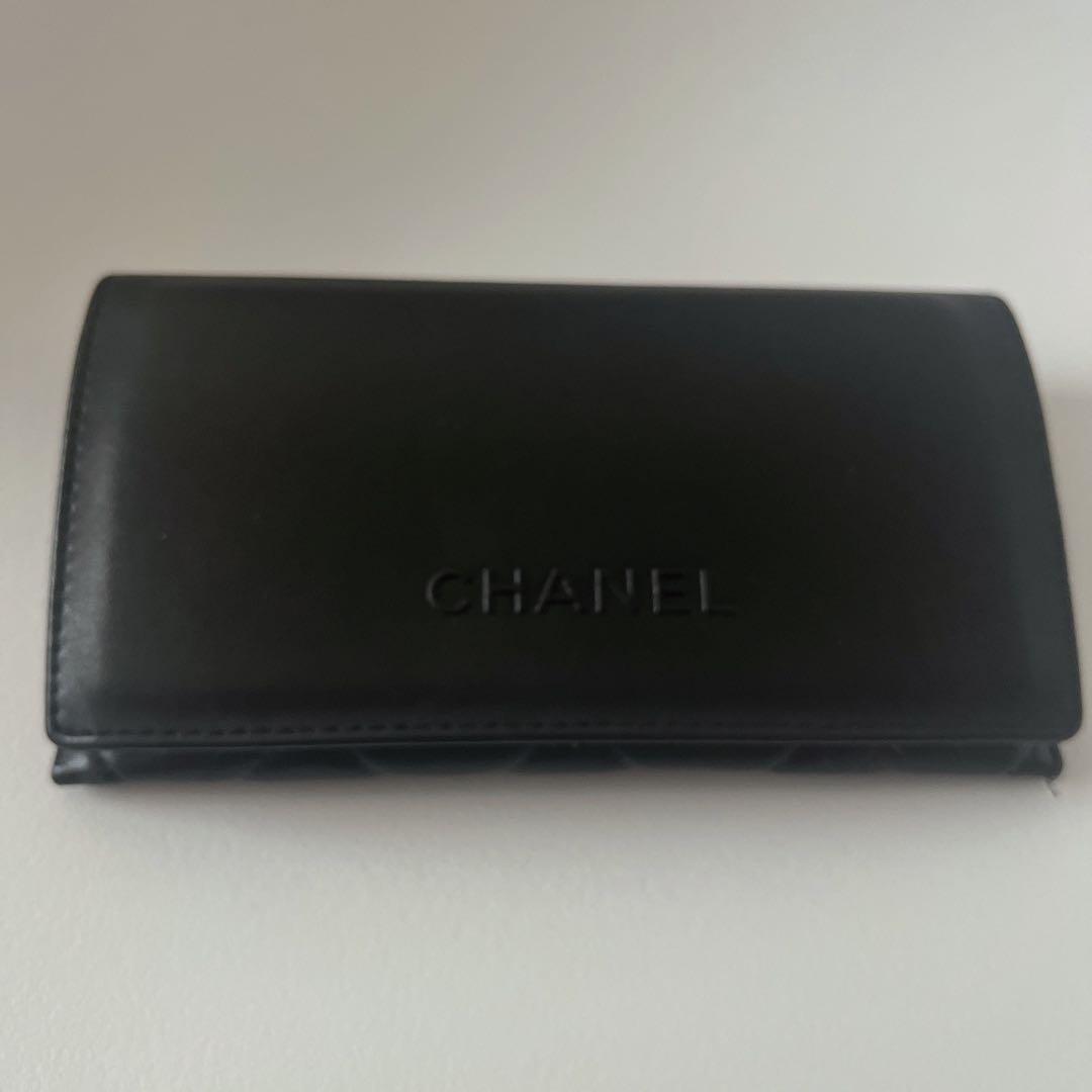 CHANEL サイドパール付きのべっ甲柄シャネルサングラス　付属品あり