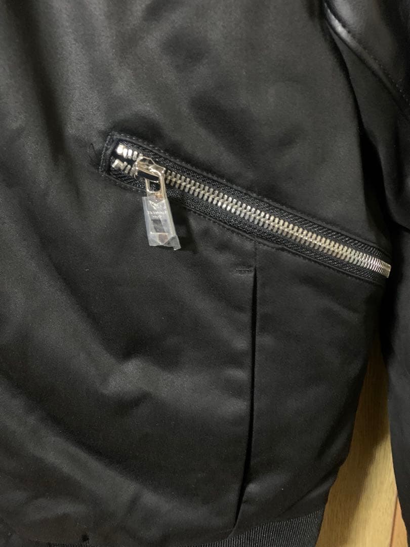 1PIU1UGUALE3 RELAX 今期新作セットアップ Lサイズ 新品未使用