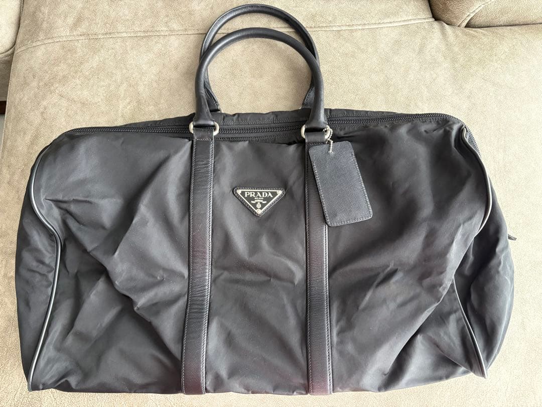 プラダPRADA ◇ボストンバッグ　黒　大容量　ナイロン　三角ロゴ　旅行