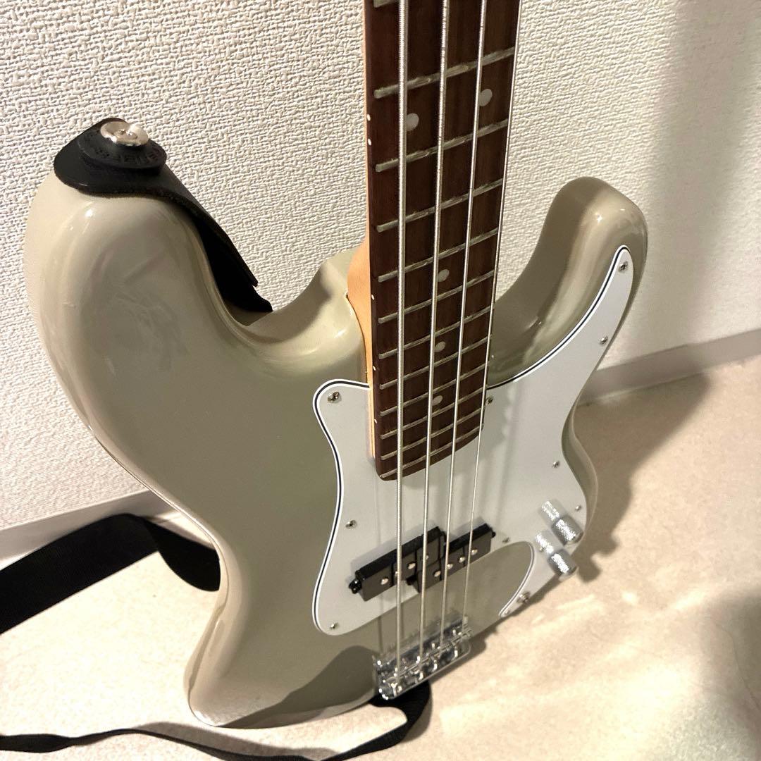 エレキベース PLAYTECH