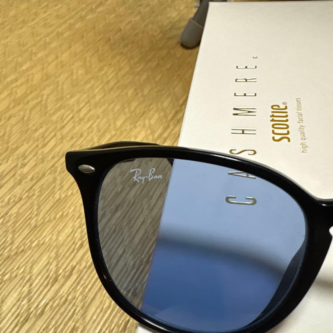 Ray-Ban RB4299 ブルーレンズ サングラス
