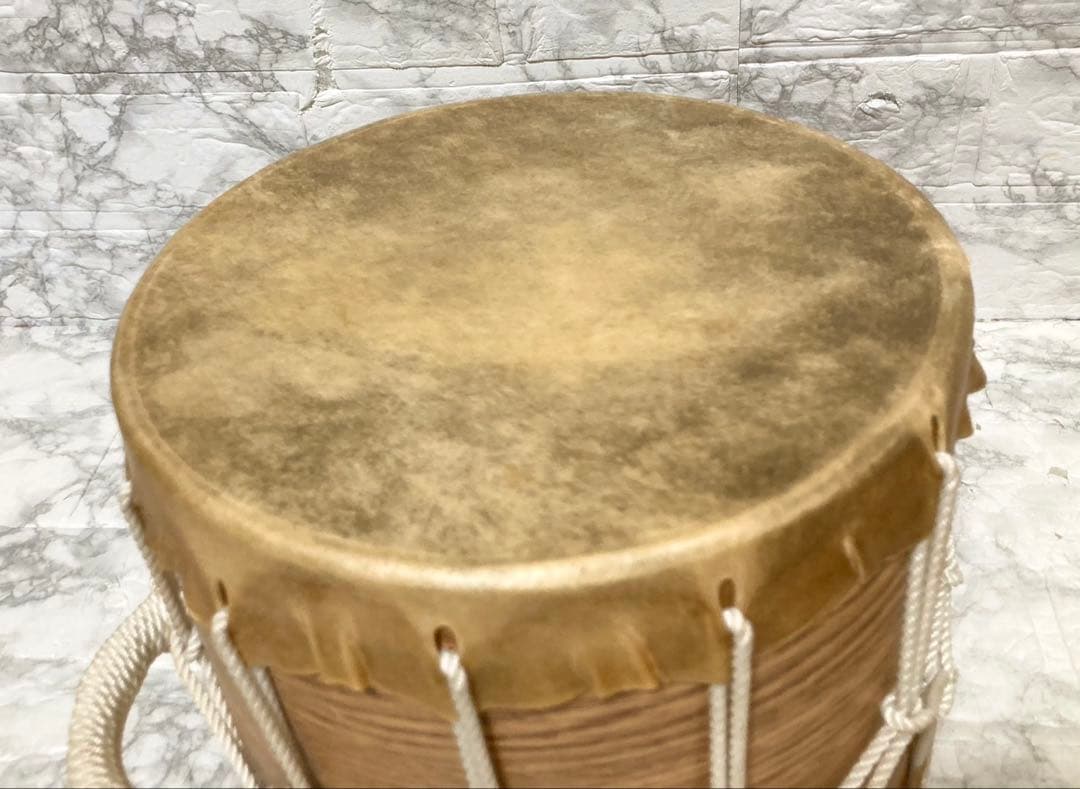 【高級】 桶胴太鼓 桶太鼓 手持ち 紐締め バチ1本 和太鼓 21.3cm