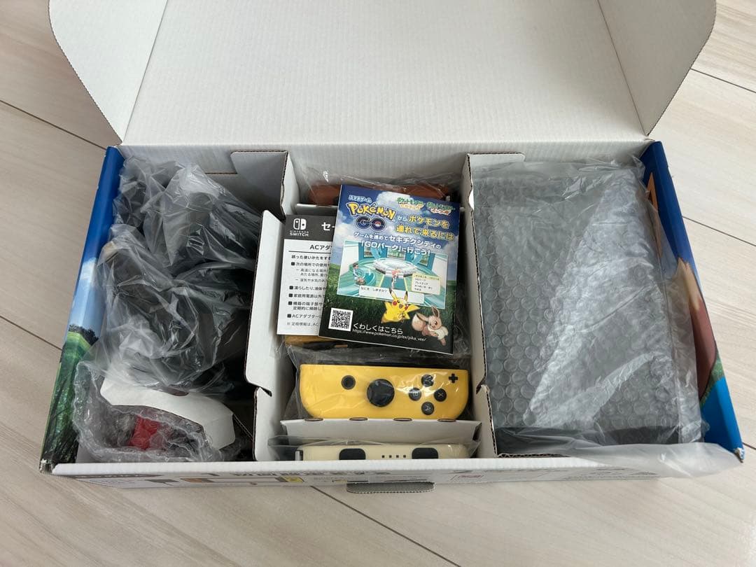 Nintendo Switch 本体 イーブイセット モンスターボール Plus