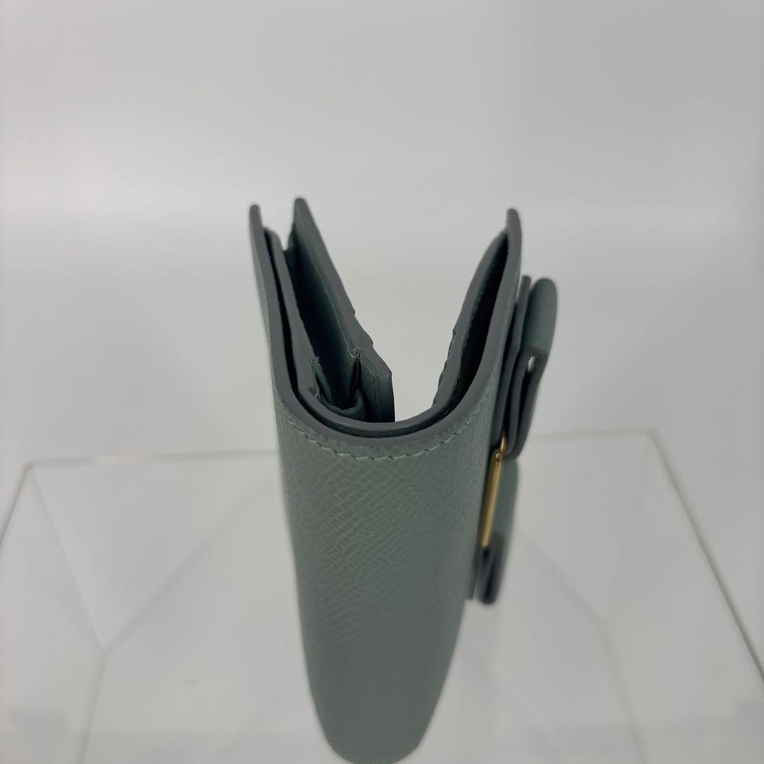 サルバトーレ フェラガモ ヴァラリボン ミントグリーン 二つ折り財布