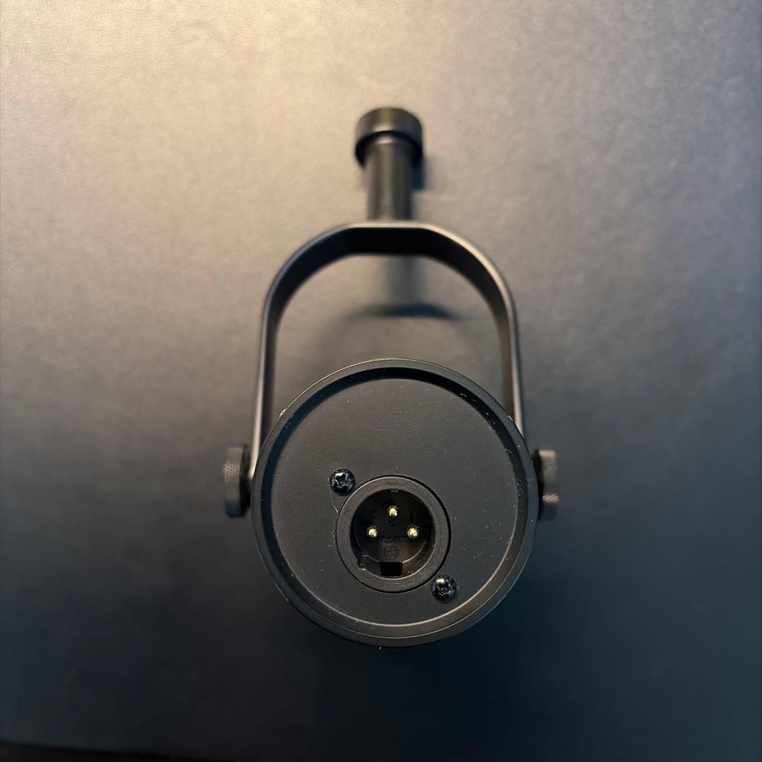 SHURE MV7X ポッドキャスト用マイクロホン