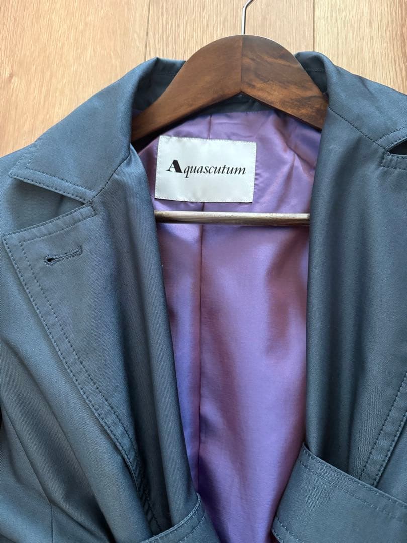 Aquascutum 刺繍ベルトトレンチコート