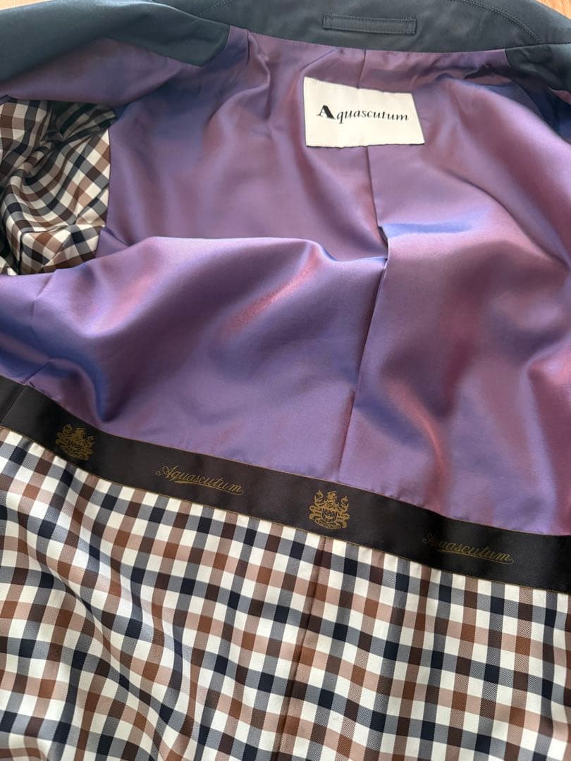 Aquascutum 刺繍ベルトトレンチコート