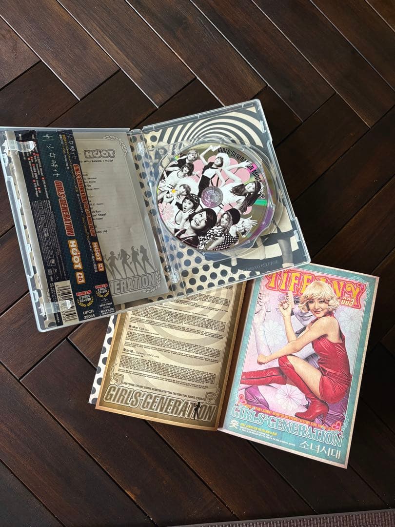 【中古】 ＨＯＯＴ（初回限定盤）（ＤＶＤ付）／少女時代 】CD少女時代3rd