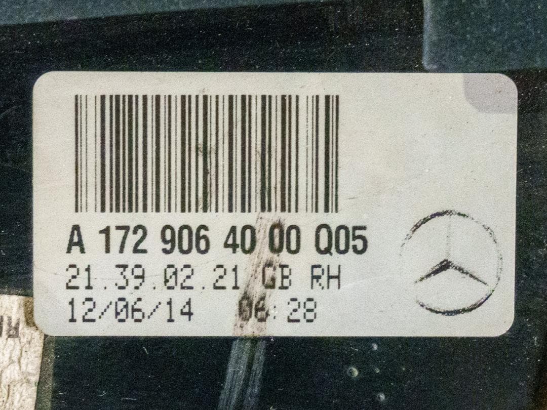 【R172 SLK200】右テールランプ A1729064000005