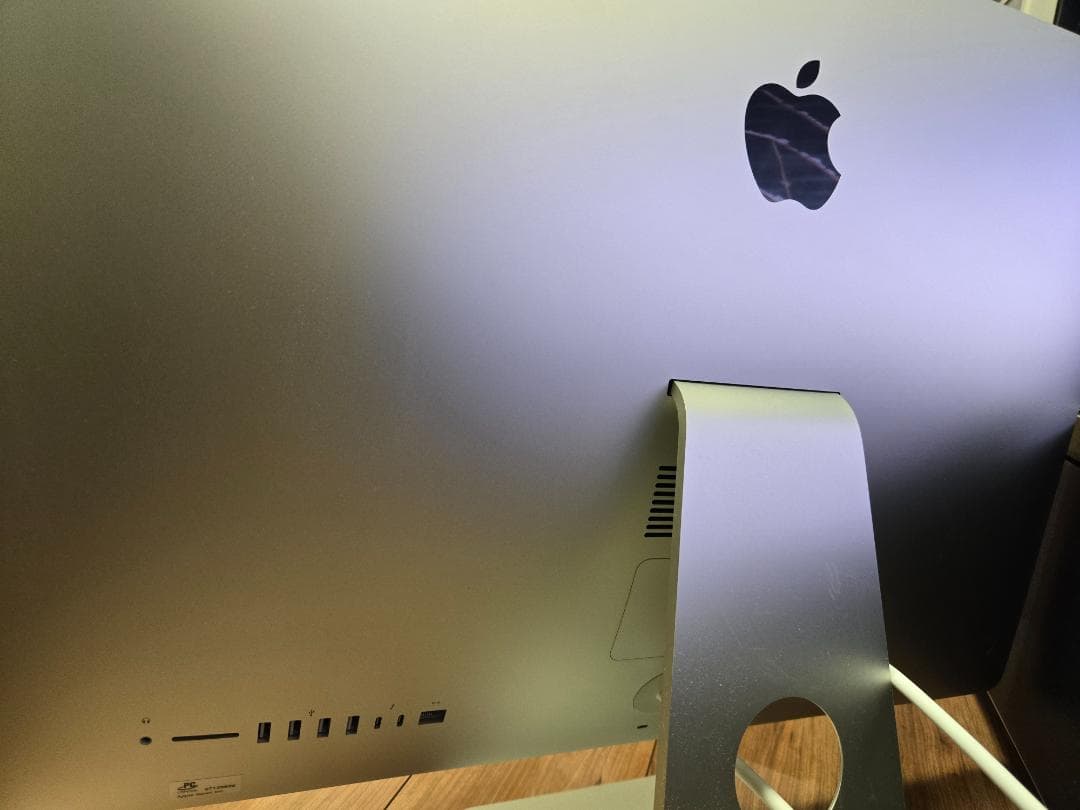 Apple iMac 27インチ + ワイヤレスキーボード・トラックパッド