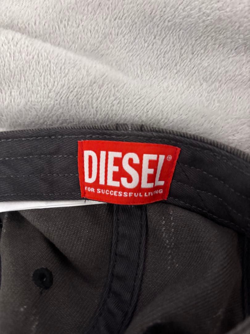 DIESEL ダメージ加工キャップ ダークグレー