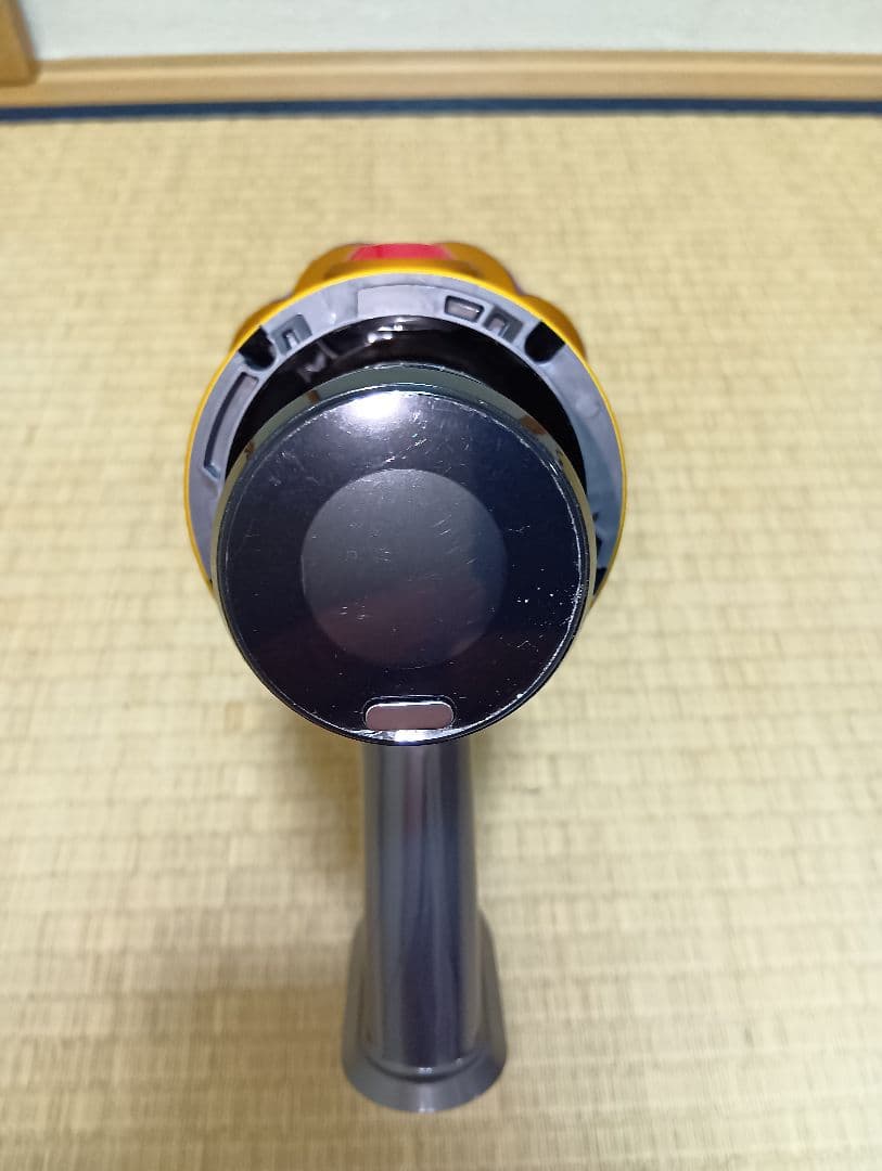 Dyson ダイソン V12 コードレス 掃除機 本体のみ ジャンク品