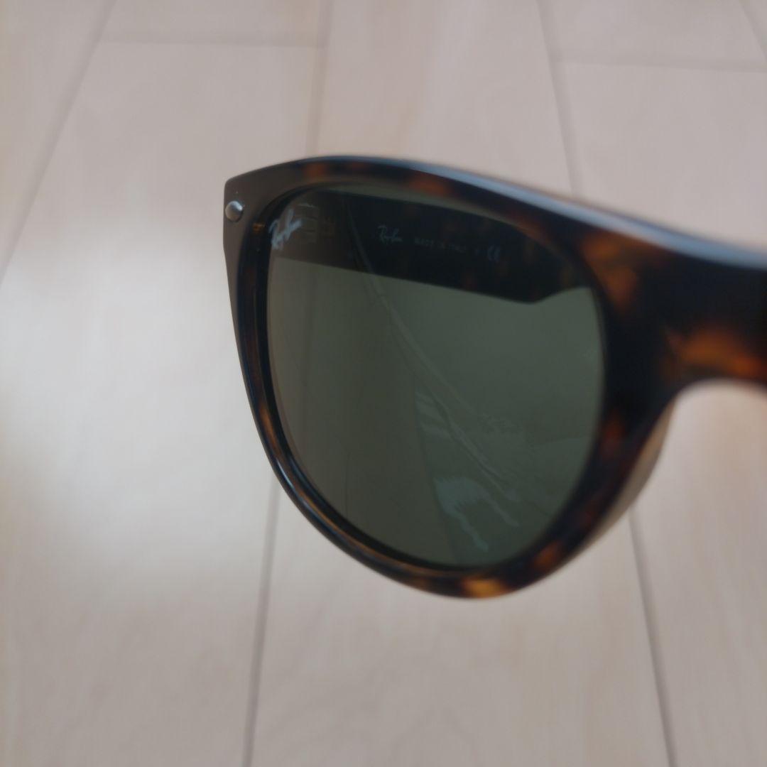 小物 Ray-Ban RB2132F NEW WAYFARER