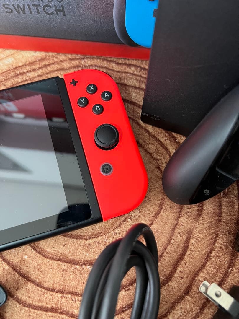 Nintendo Switch ニンテンドースイッチ本体　ネオン①