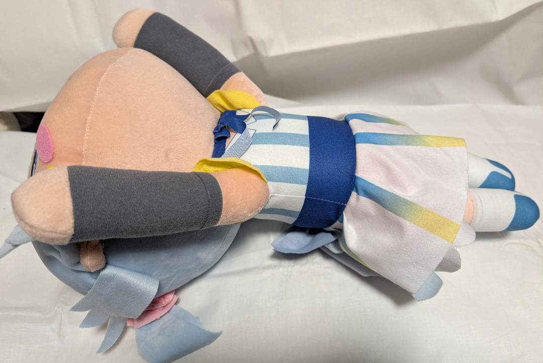 水波レナ メガジャンボ寝そべりぬいぐるみ