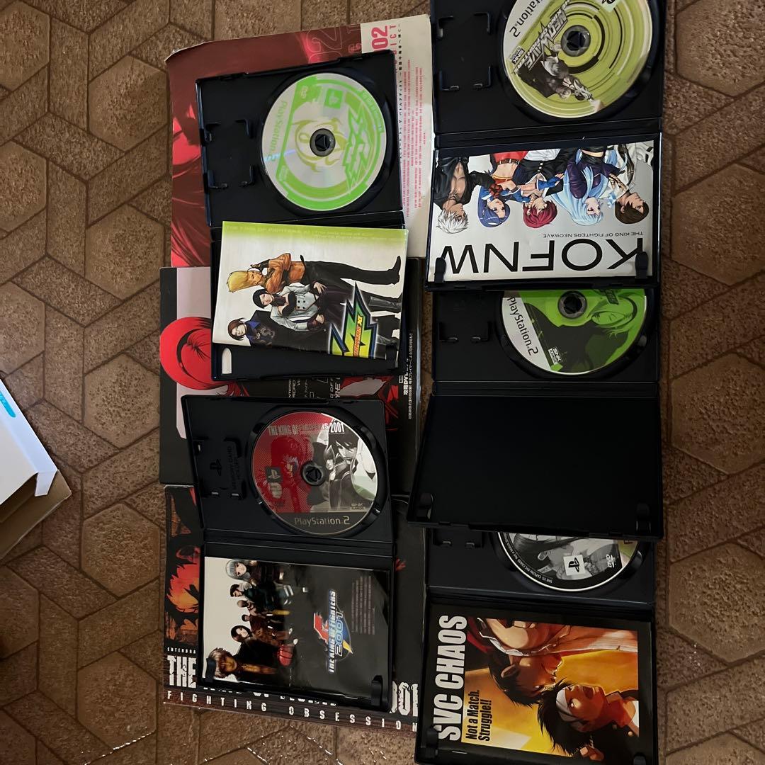 KOF 2001, 2003 、
XⅠ、NEOWAVE 、SVC 攻略本3冊