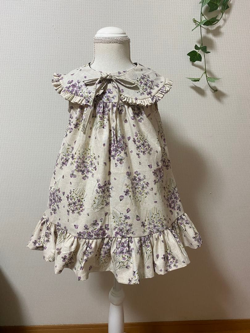 ハンドメイドフリルワンピース、ノースリーブワンピースつけ襟セットサイズ80.90