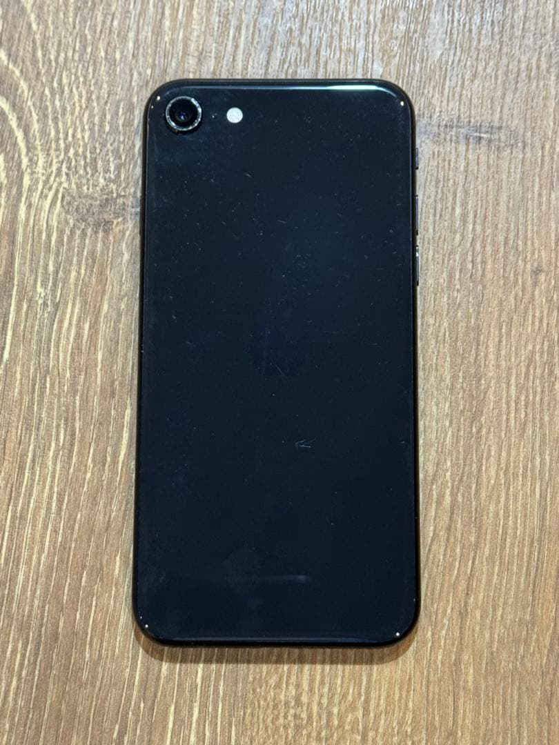 iPhone SE (第2世代) ブラック 4.7インチ