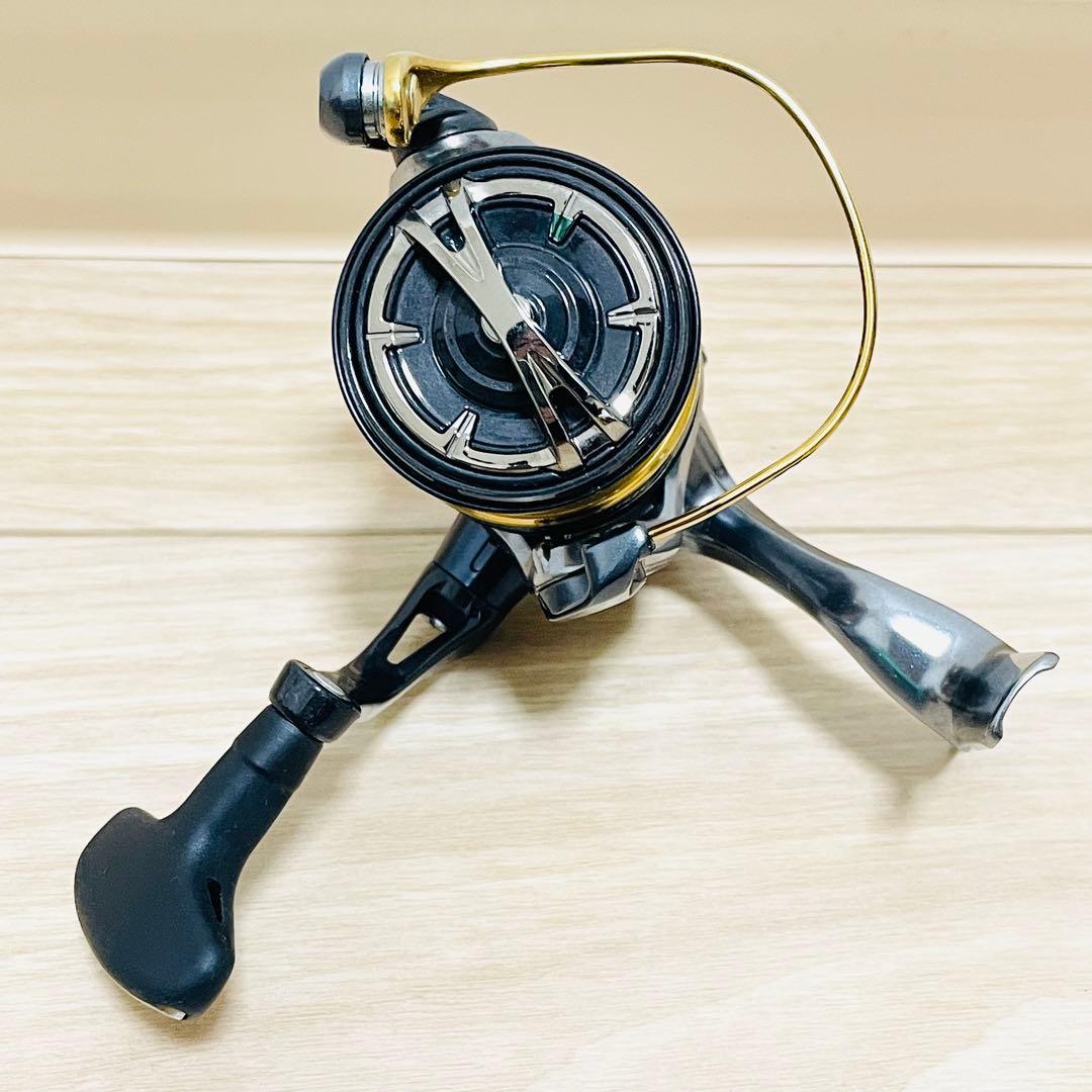 み*ん様 【美品】 SHIMANO シマノ ヴァンキッシュ C3000XG