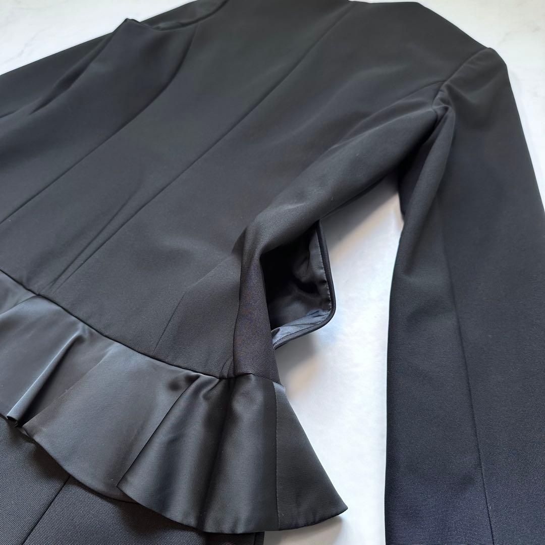 近年 完売品◎アベニールエトワール フリルノーカラーコート ダブルジップ 黒36