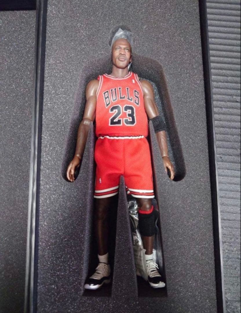 T*u様 エンターベイ1/6リアルマスターピースNBAマイケルジョーダン シカゴ