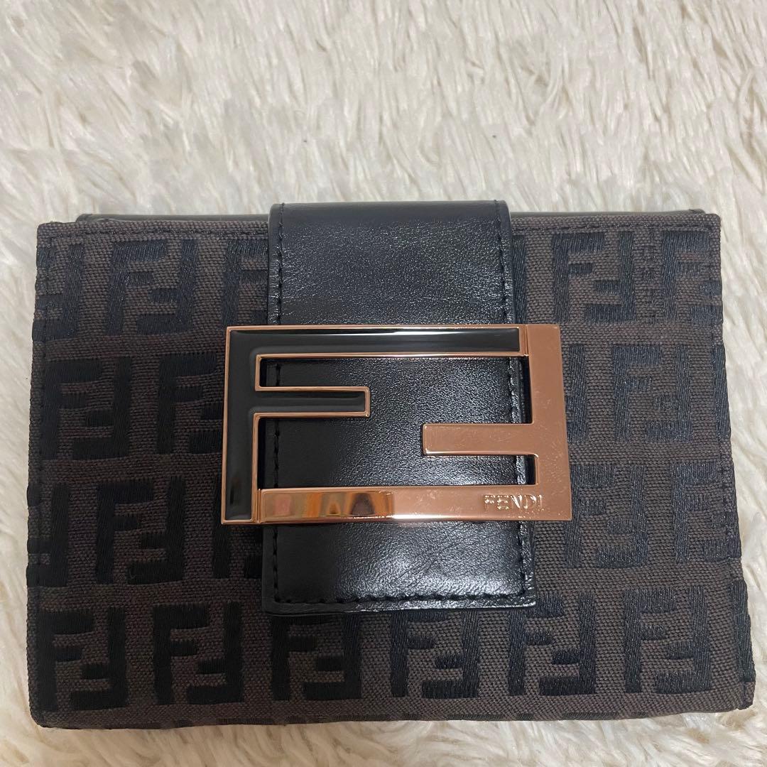 ♡美品♡ FENDI 二折財布 ズッカ柄 レザー×キャンバス ブラウン　ブラック