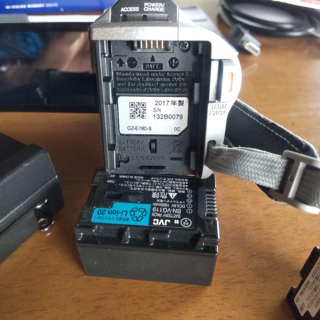 JVC Everio ビデオカメラ GZ-E780-S
