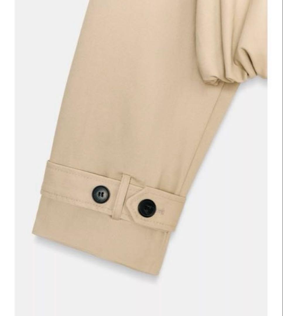 n*★様 タグ付き新品★ZARAのショートバルーントレンチコート★Sサイズ★コム