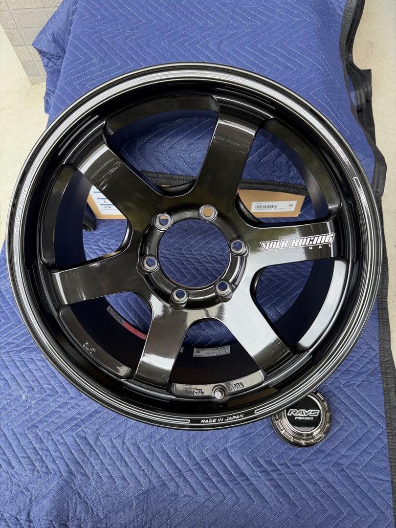 RAYS TE37 SB 18インチ 8 1/2J プラド