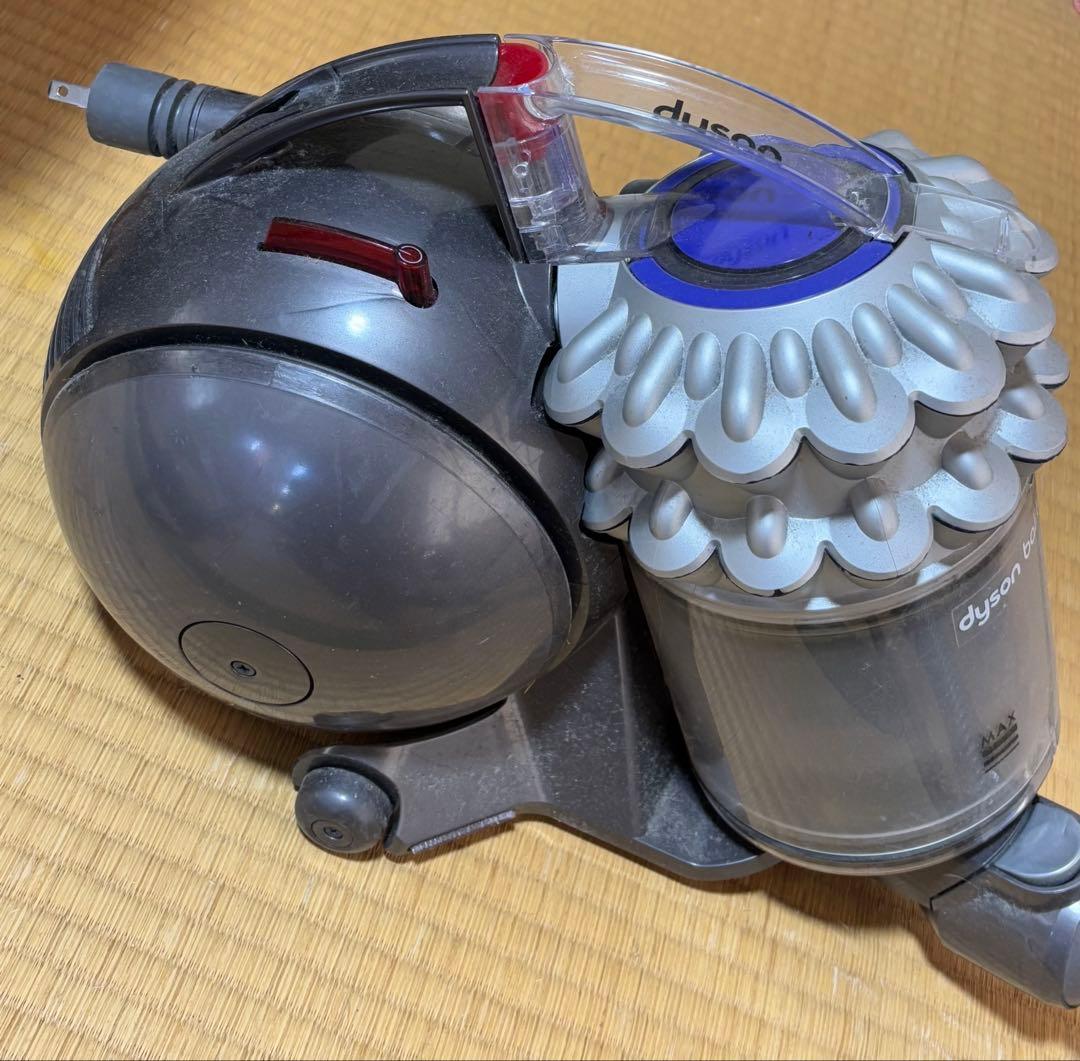 Dyson Ball Turbinehead キャニスター掃除機【中古品】