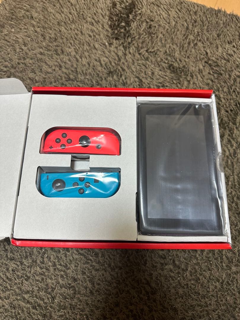 Nintendo Switch 本体 赤/青 Joy-Con