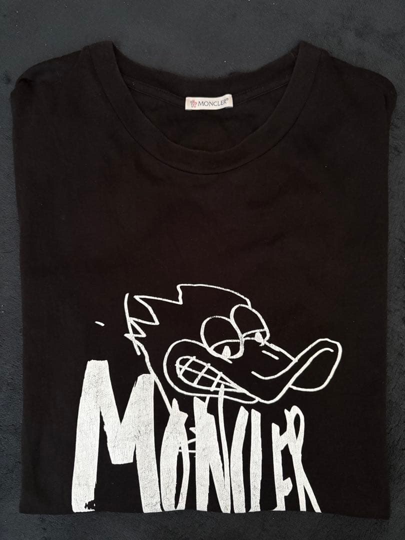 MONCLER ブラック Tシャツ グラフィック