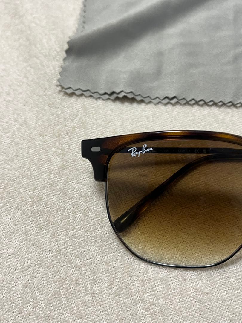 RAY-BAN new CLUBMASTER RB4416F 綺麗です！