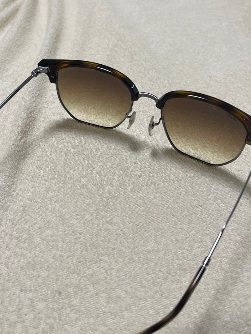 RAY-BAN new CLUBMASTER RB4416F 綺麗です！